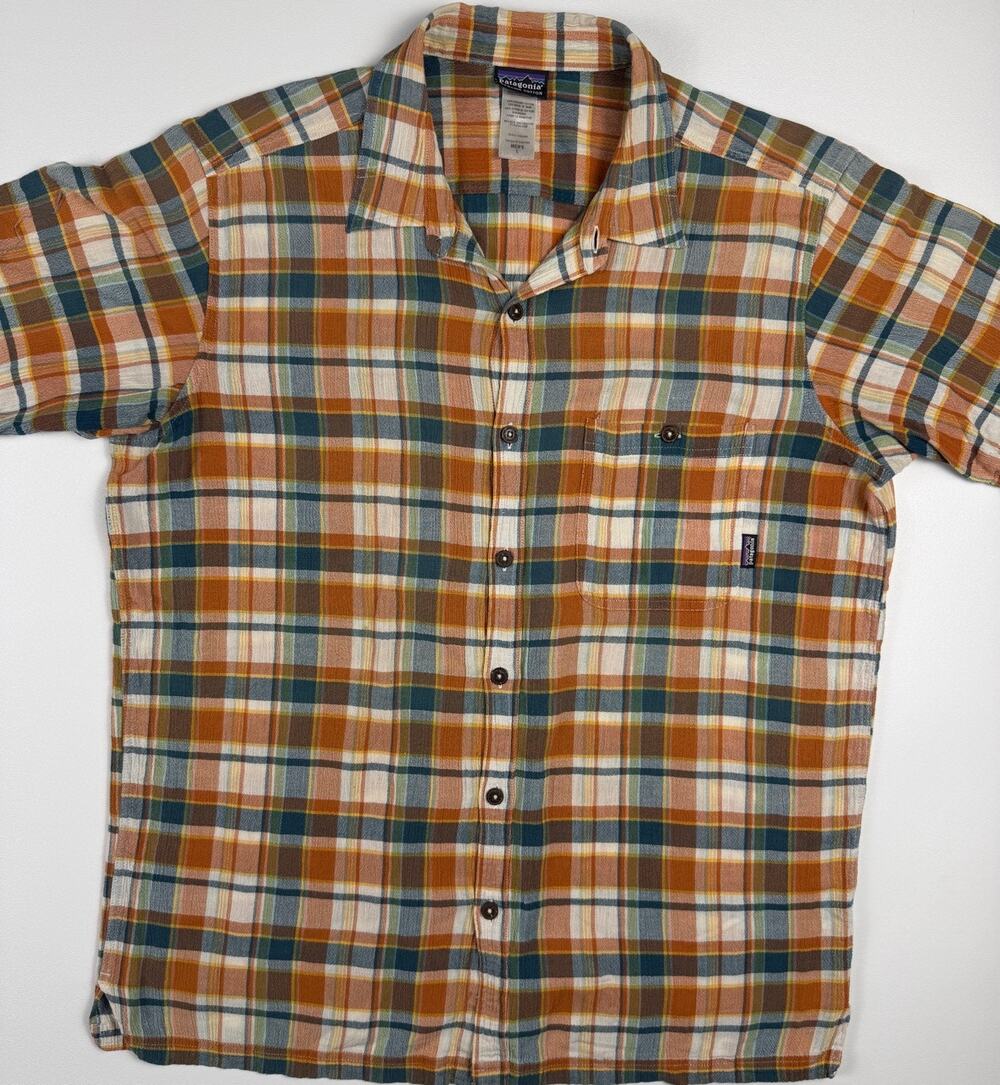 Patagonia Men's Large Organic Cotton Plaid Short Sleeve Button Front Shirt